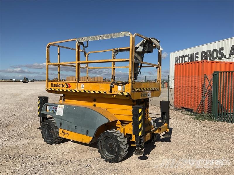 Haulotte Compact12DX 4x4 Diesel Scissor Lift Schaarhoogwerkers