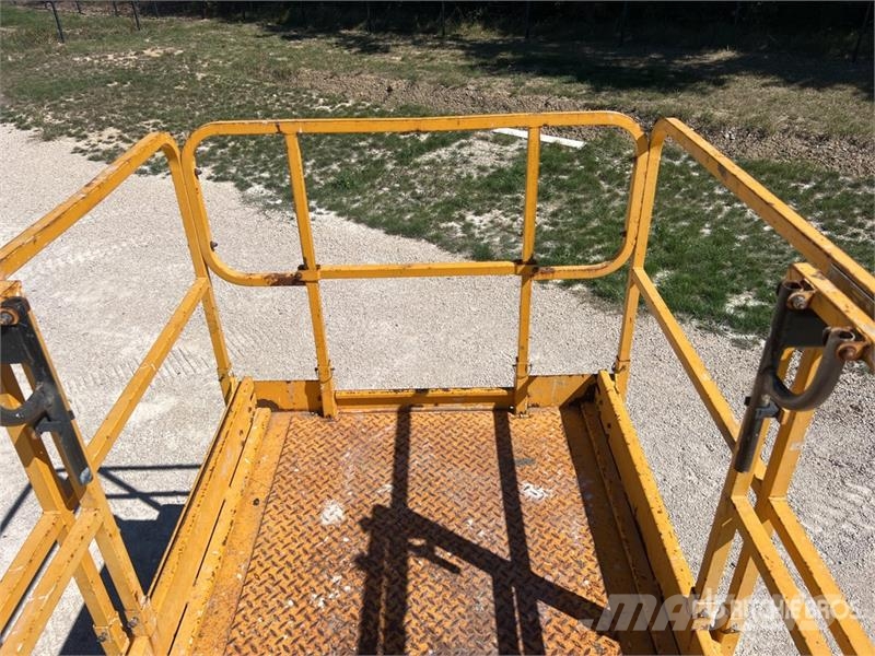 Haulotte Compact12DX 4x4 Diesel Nacelle Ciseau Scissor Lift Ножничные подъемники
