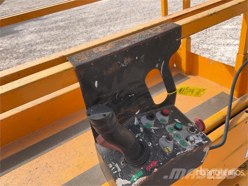 Haulotte COMPACT8 8 Mts Electric Scissor Lift Saxlifte