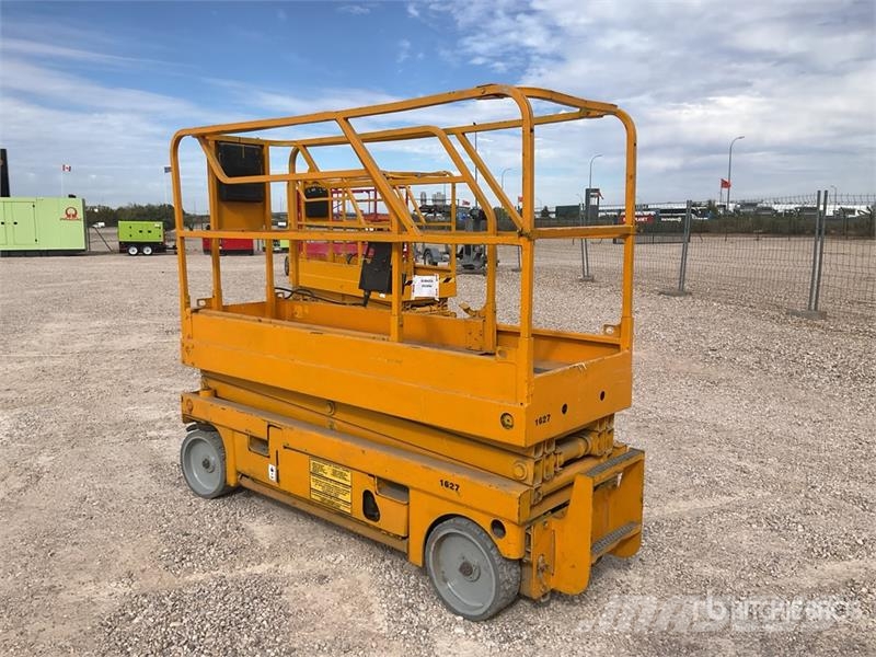 Haulotte COMPACT8 8 Mts Electric Scissor Lift Saxlifte