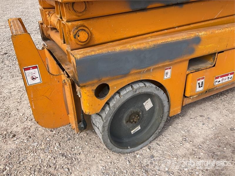 Haulotte COMPACT8 Electric 8 Mts Electric Scissor Lift Saxlifte
