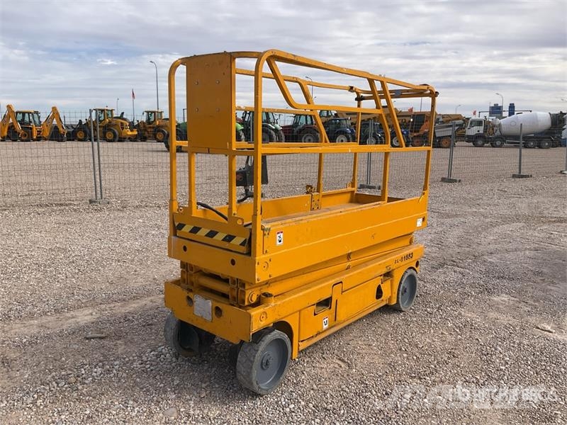 Haulotte COMPACT8 Electric 8 Mts Electric Scissor Lift Saxlifte