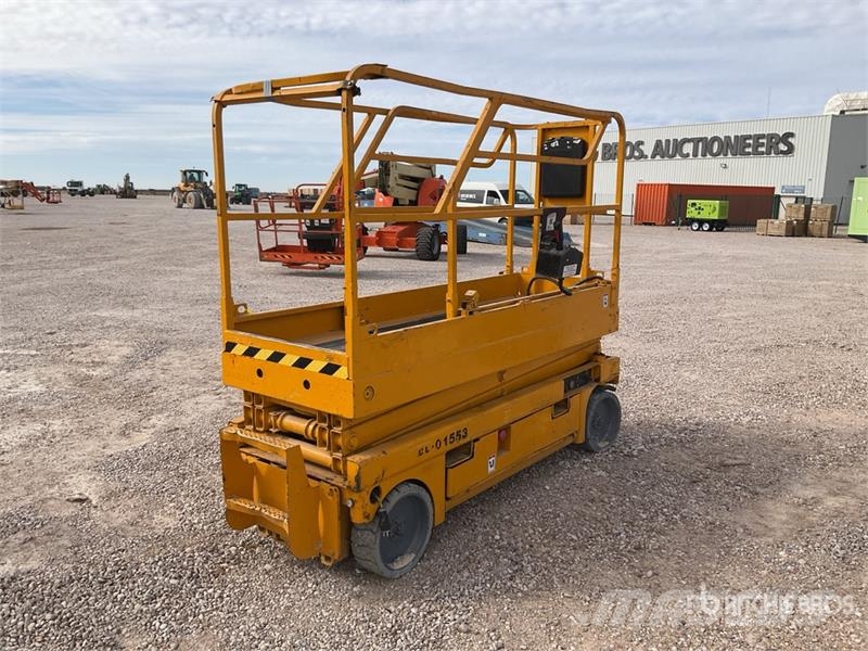 Haulotte COMPACT8 Electric 8 Mts Electric Scissor Lift Saxlifte