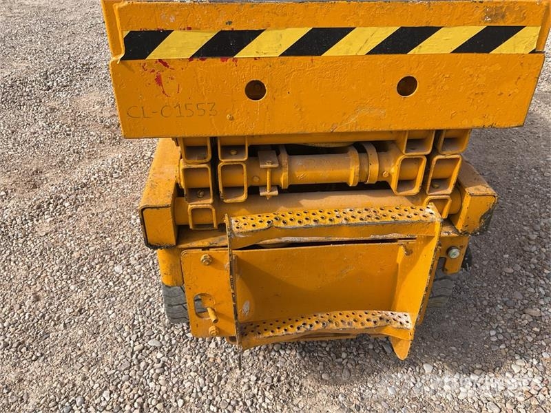 Haulotte COMPACT8 Electric 8 Mts Electric Scissor Lift Saxlifte