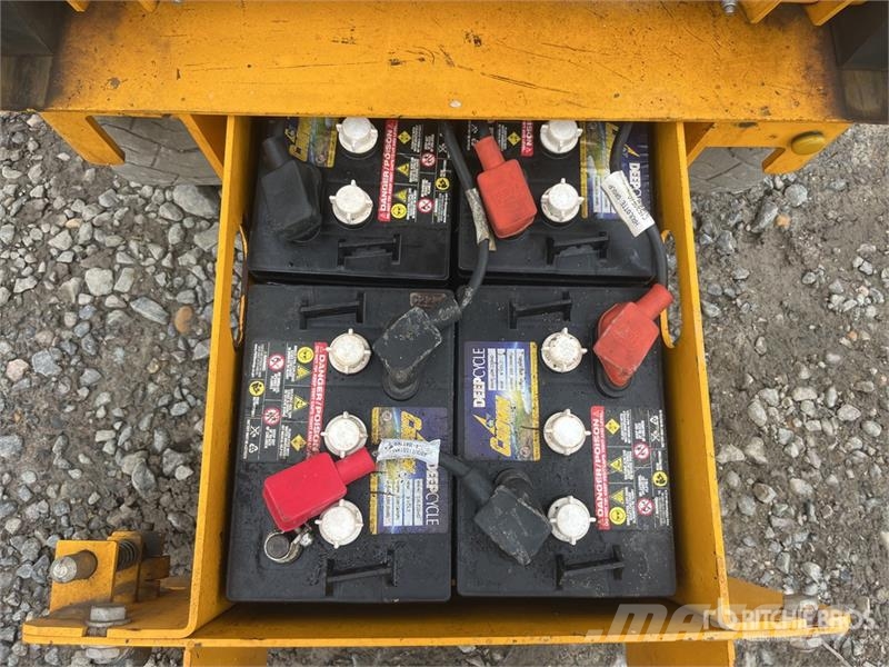 Haulotte COMPACT8 Electric Scissor Lift Scheren-Arbeitsbühnen