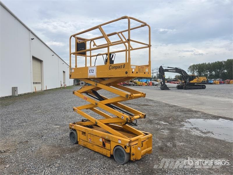 Haulotte COMPACT8 Electric Scissor Lift Scheren-Arbeitsbühnen