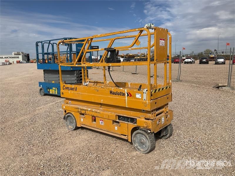 Haulotte COMPACT8 Electric Scissor Lift Saxlifte