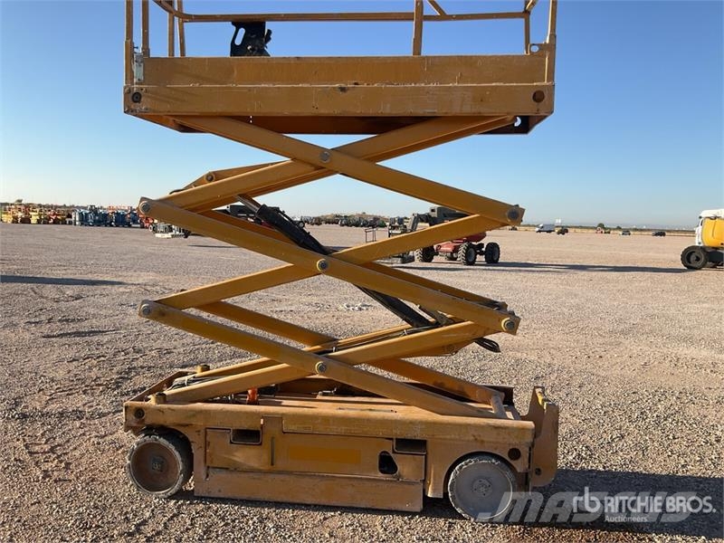 Haulotte COMPACT8 Electric Scissor Lift Saxlifte