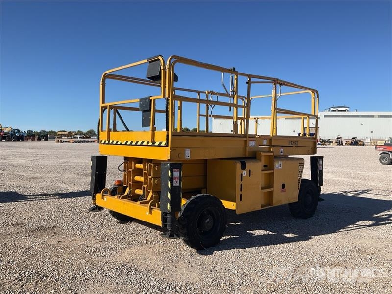 Haulotte H12SX 4x4 Diesel Scissor Lift Scissor lifts