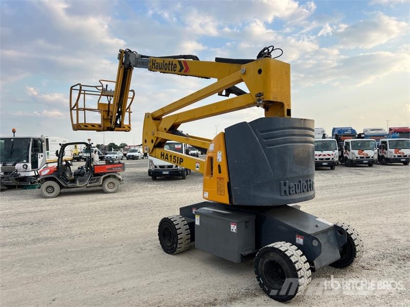 Haulotte H15IP Electric Articulating Boom Lift 曲臂高空工作平台