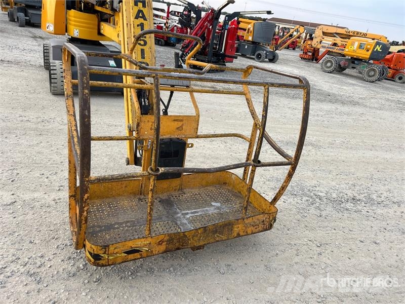 Haulotte H15IP Electric Articulating Boom Lift 曲臂高空工作平台
