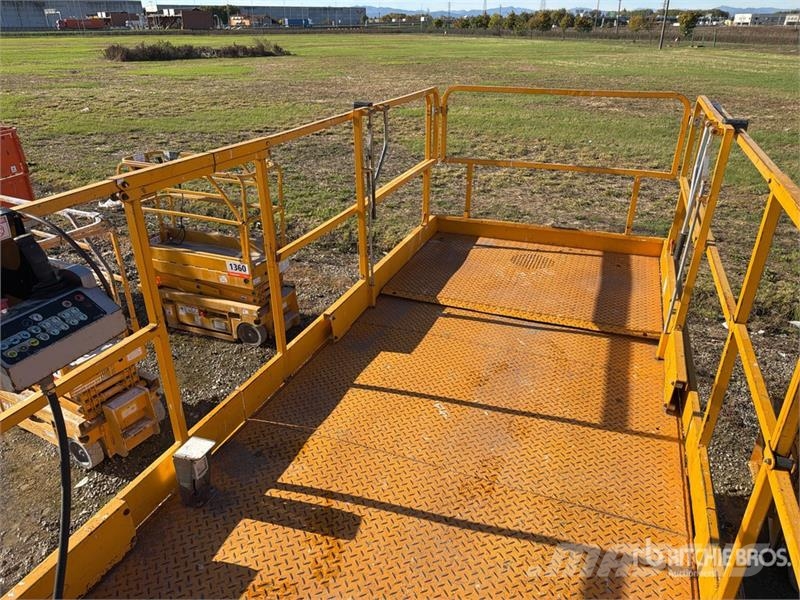 Haulotte H18S XL 4x4 Scissor Lift رافعات مقصية الشكل