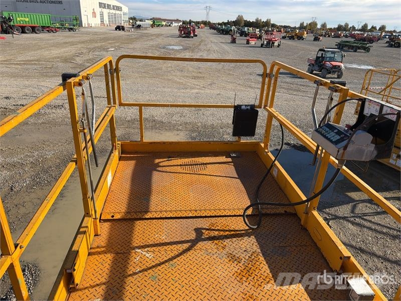 Haulotte H18S XL 4x4 Scissor Lift رافعات مقصية الشكل