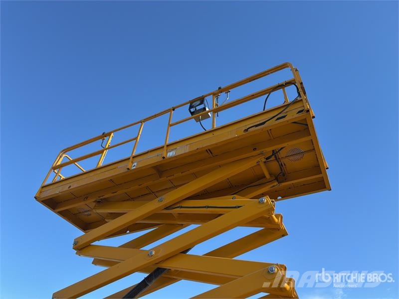 Haulotte H18S XL 4x4 Scissor Lift رافعات مقصية الشكل