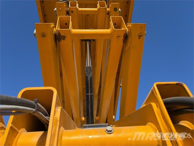 Haulotte H18S XL 4x4 Scissor Lift رافعات مقصية الشكل