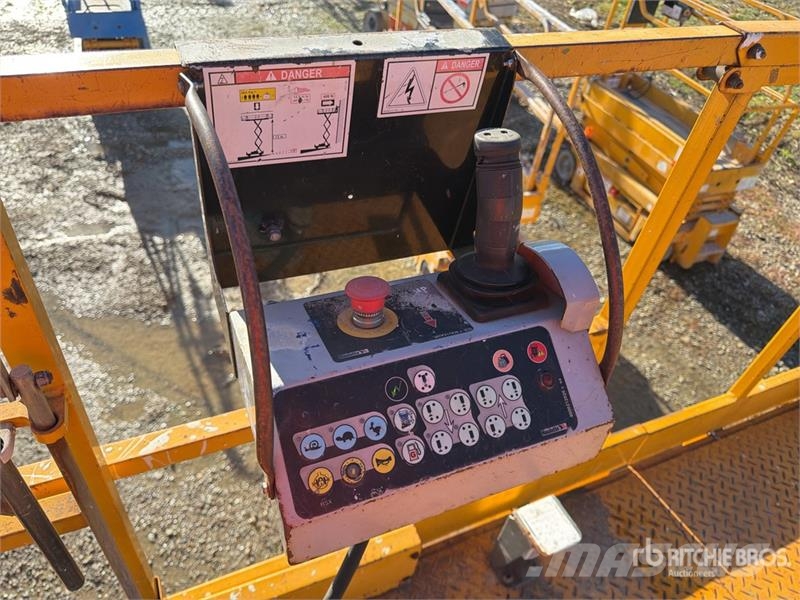 Haulotte H18S XL 4x4 Scissor Lift رافعات مقصية الشكل