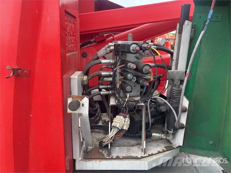 Haulotte HA120PX Diesel Articulating Boom Lift Kĺbové plošiny