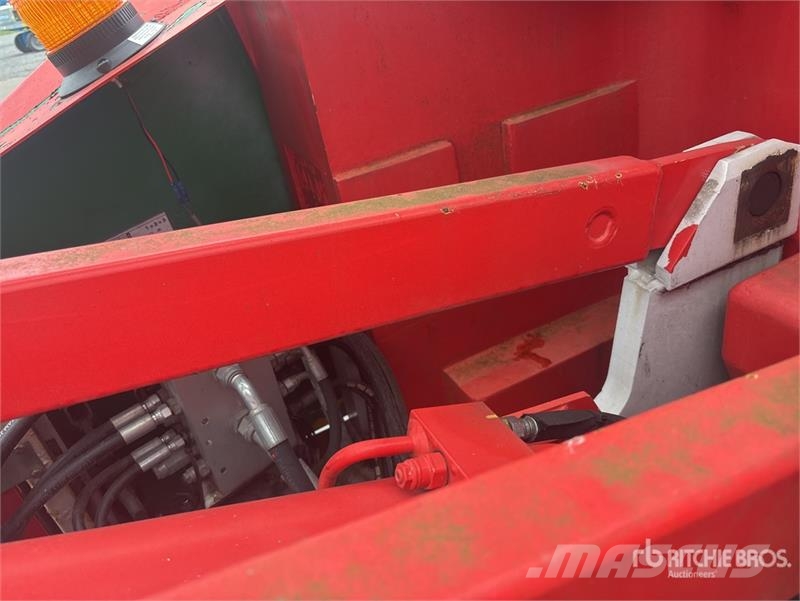 Haulotte HA120PX Diesel Articulating Boom Lift Kĺbové plošiny