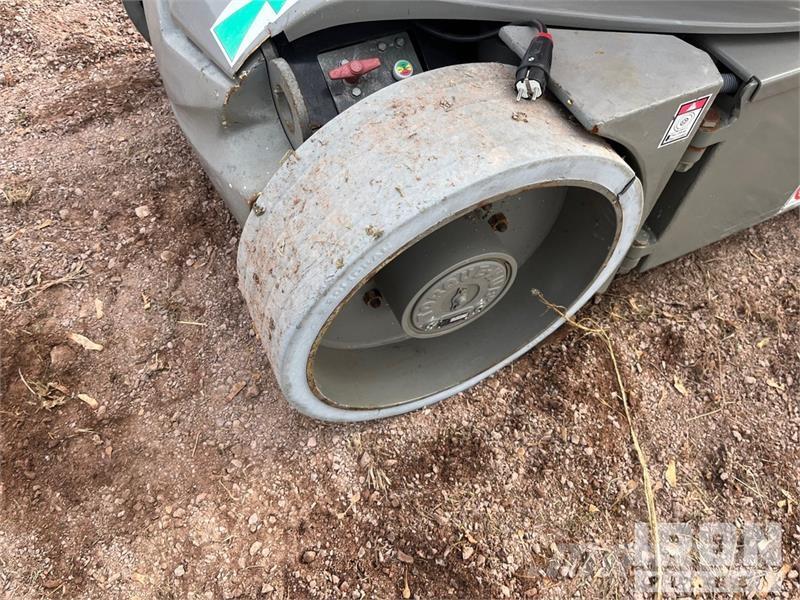 Haulotte HA12CJ 2WD Electric Articulating Boom Lift Zglobne dvižne ploščadi