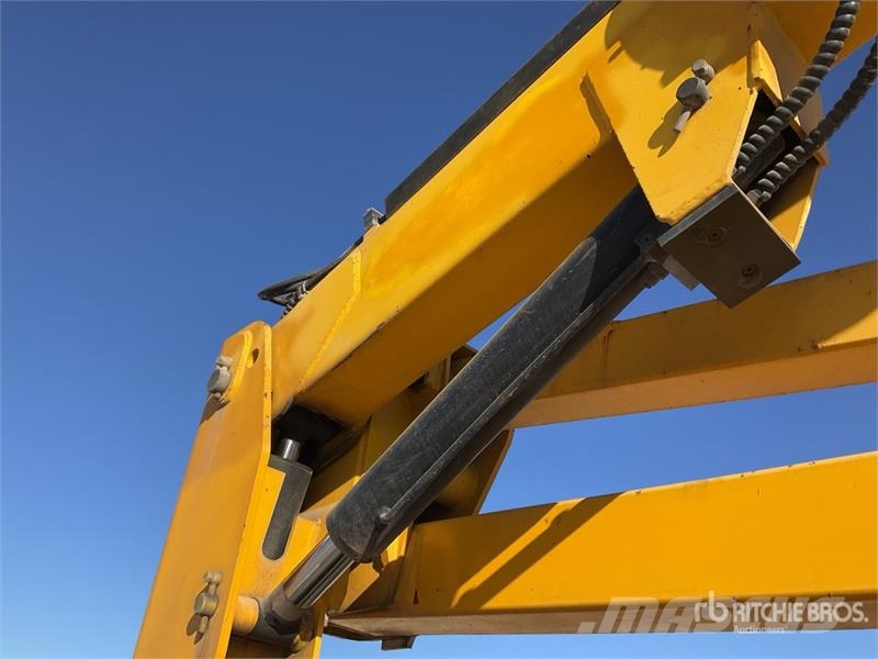 Haulotte HA12IP 2WD Electric 12 mts Electric Articulating B Bomlifte med knækarm