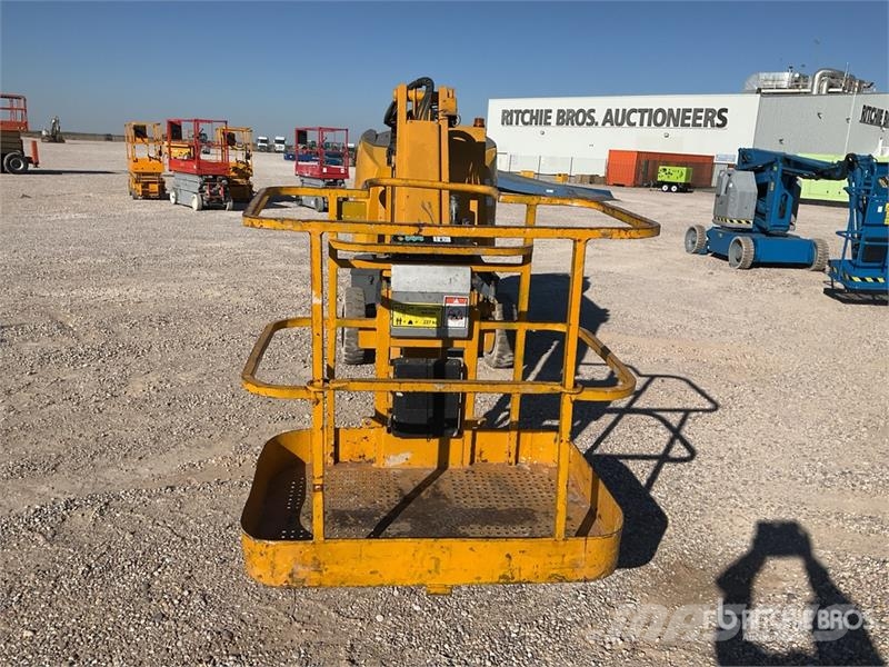 Haulotte HA12IP 2WD Electric 12 mts Electric Articulating B Bomlifte med knækarm