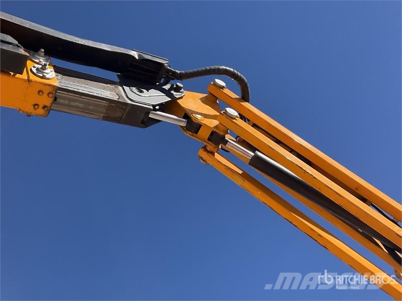 Haulotte HA12IP 2WD Electric Articulating Boom Lift Bomlifte med knækarm