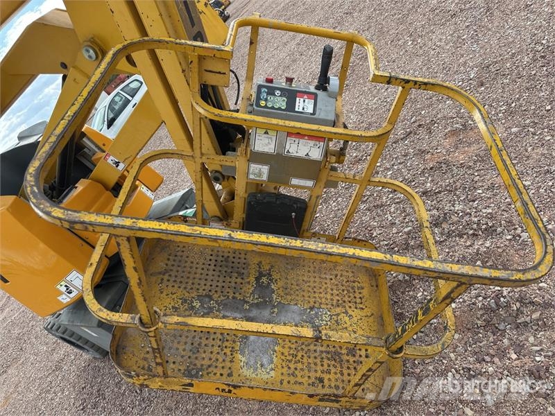 Haulotte HA12IP 2WD Electric Nacelle Articulee Articulating رافعات سلة مفصلية