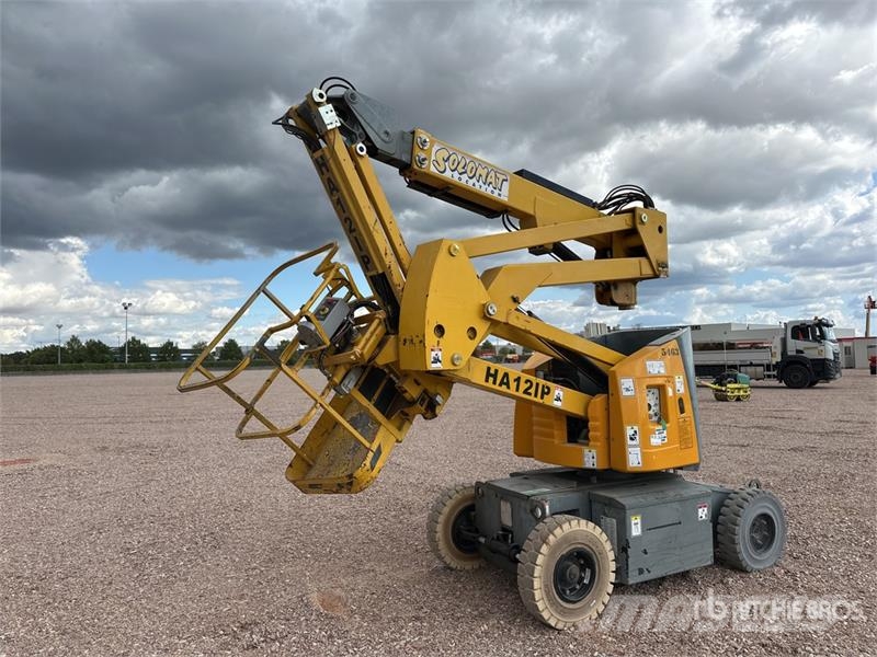 Haulotte HA12IP 2WD Electric Nacelle Articulee Articulating رافعات سلة مفصلية