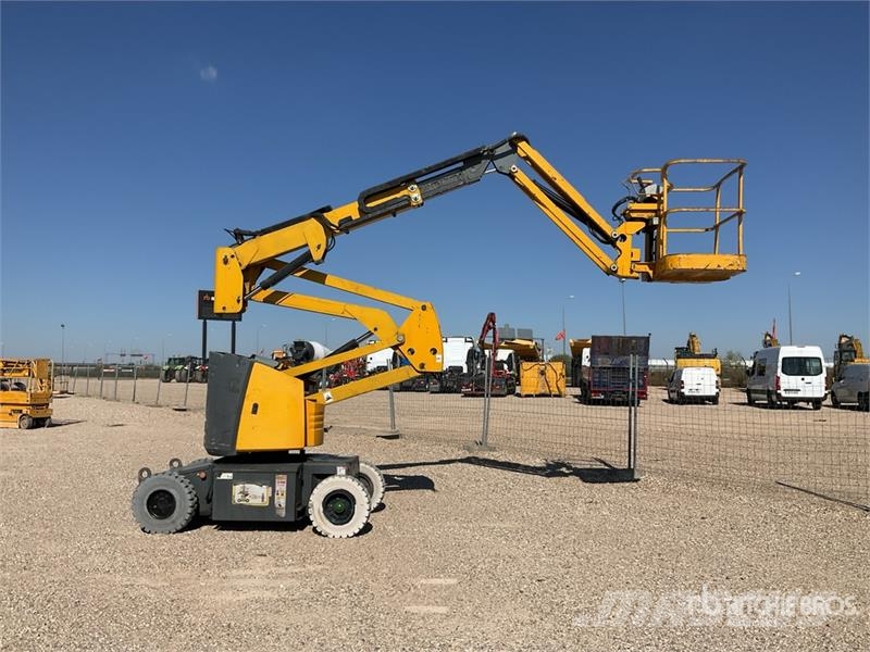 Haulotte HA12IP 2WD Electric Articulating Boom Lift Ανυψωτήρες με αρθρωτό βραχίονα