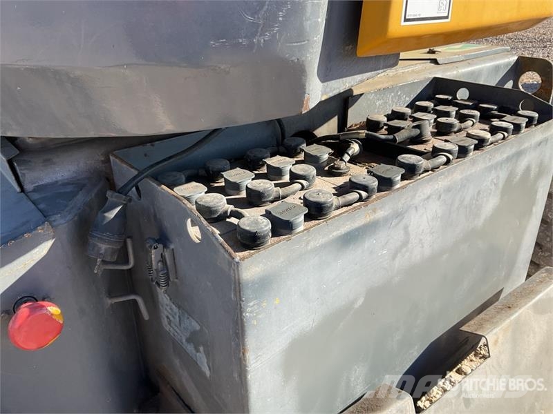 Haulotte HA12IP 2WD Electric 12 mts Electric Articulating B Bomlifte med knækarm