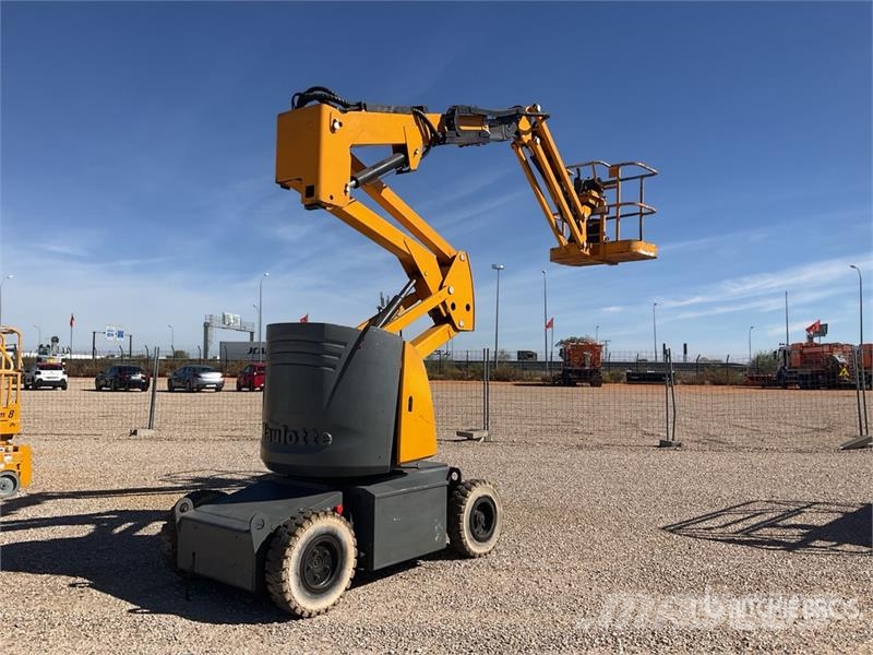 Haulotte HA12IP 2WD Electric Articulating Boom Lift Bomlifte med knækarm