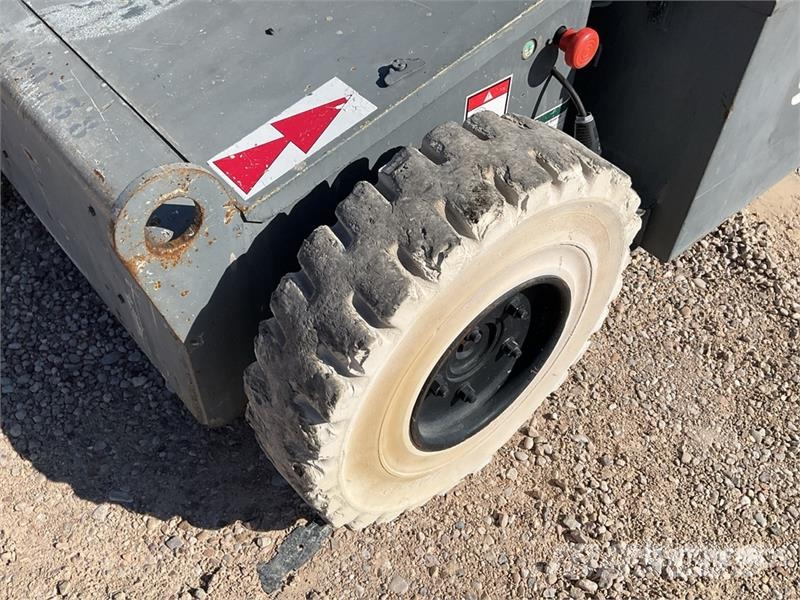 Haulotte HA12IP 2WD Electric Articulating Boom Lift Ανυψωτήρες με αρθρωτό βραχίονα