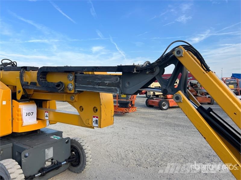 Haulotte HA12IP Electric Articulating Boom Lift Bomlifte med knækarm
