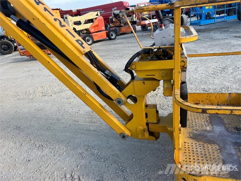 Haulotte HA12IP Electric Articulating Boom Lift Bomlifte med knækarm