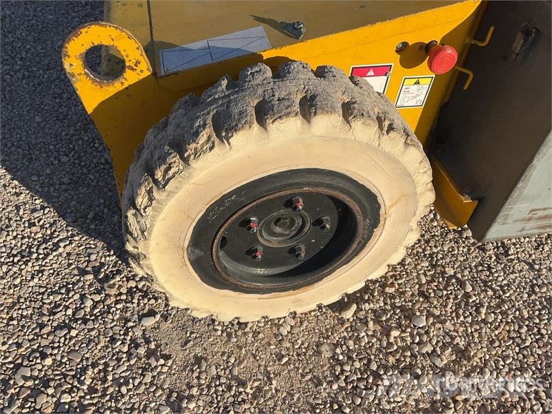 Haulotte HA12IP Electric 12 mts Articulating Boom Lift Bomlifte med knækarm