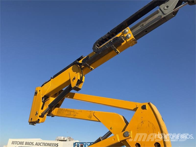 Haulotte HA12IP Electric 12 mts Articulating Boom Lift Bomlifte med knækarm