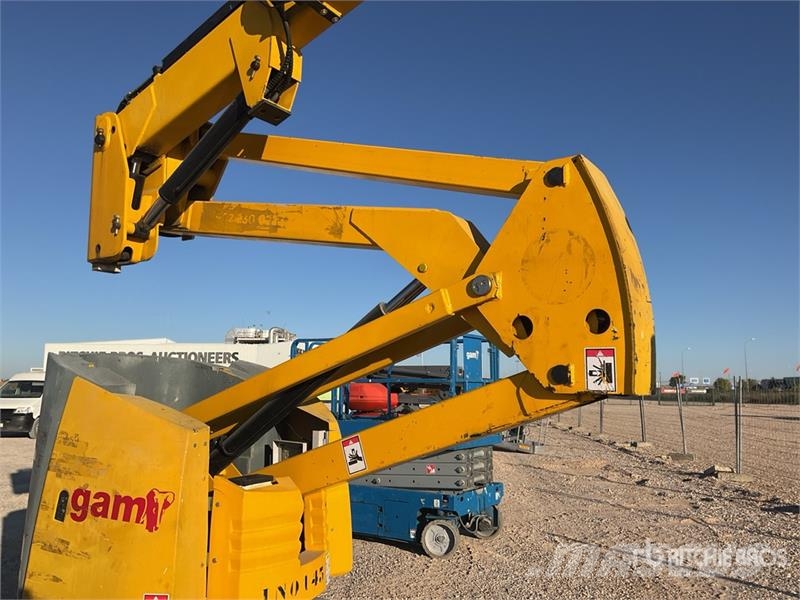 Haulotte HA12IP Electric 12 mts Articulating Boom Lift Bomlifte med knækarm