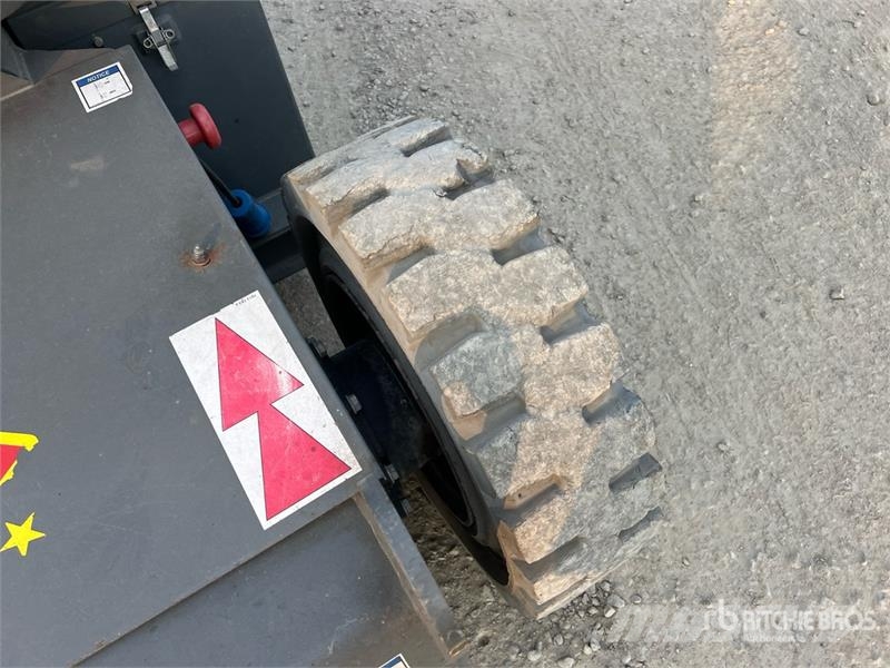 Haulotte HA12IP Electric Articulating Boom Lift Plataformas con brazo de elevación manual