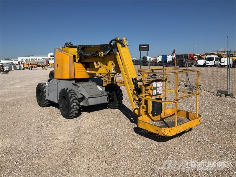 Haulotte HA12PX 4WD Diesel Articulating Boom Lift Bomlifte med knækarm
