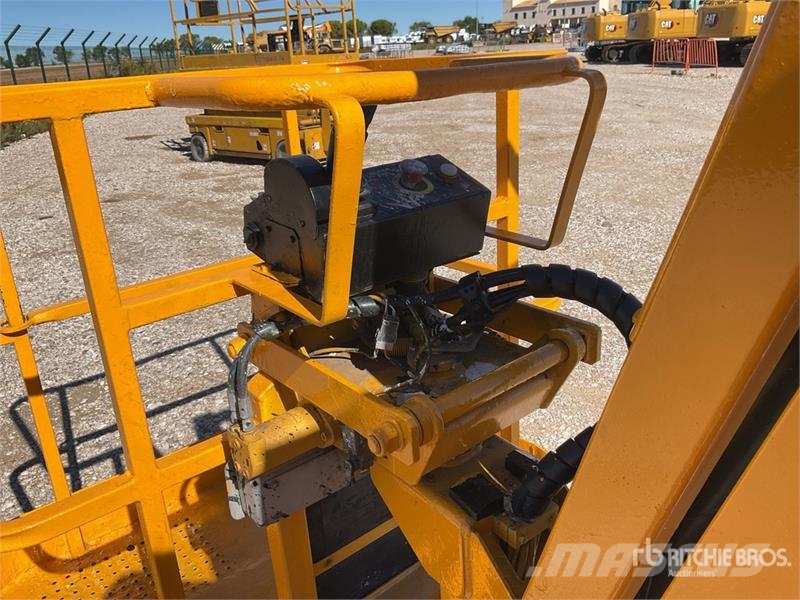 Haulotte HA12PX 4WD Diesel Articulating Boom Lift Zglobne dvižne ploščadi