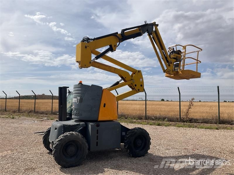 Haulotte HA12PX 4WD Diesel Articulating Boom Lift Колінчаті підйомники