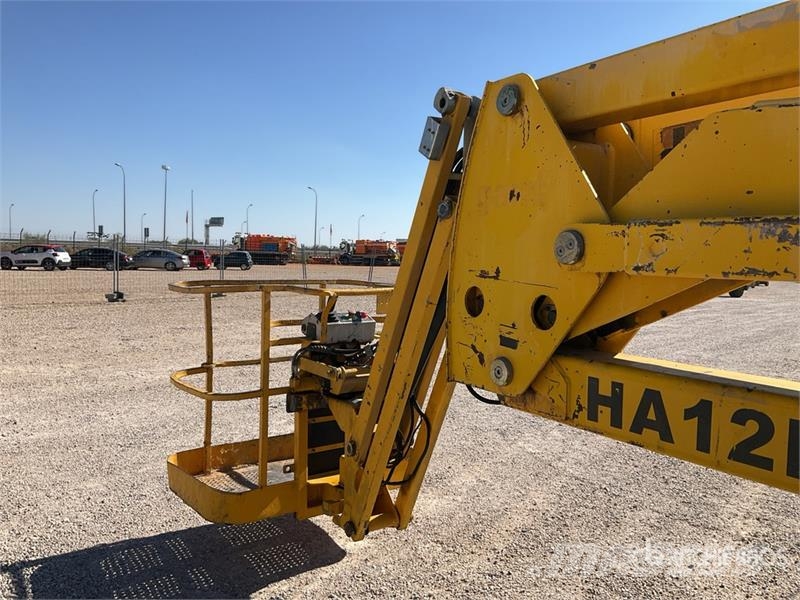 Haulotte HA12PX 4WD Diesel Articulating Boom Lift Bomlifte med knækarm