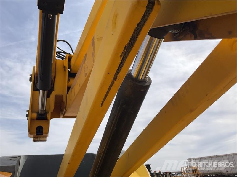 Haulotte HA12PX 4WD Diesel Articulating Boom Lift Колінчаті підйомники