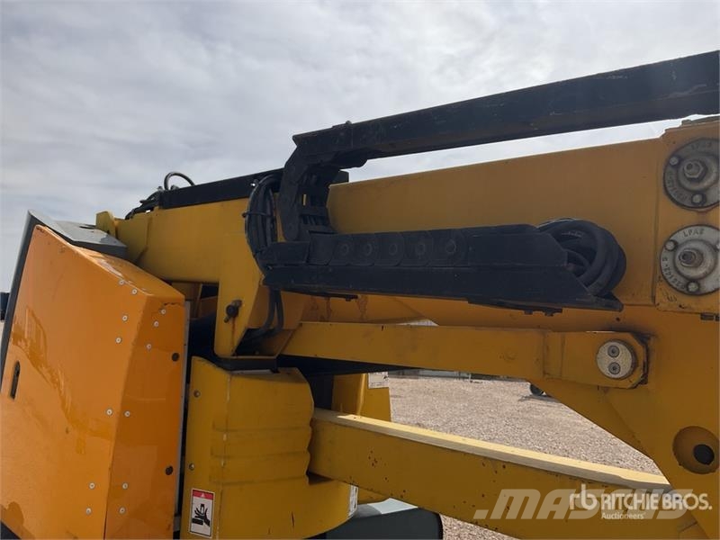 Haulotte HA12PX 4WD Diesel Articulating Boom Lift Колінчаті підйомники