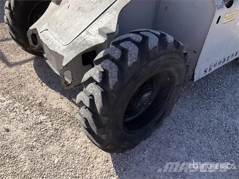 Haulotte HA12PX 4WD Diesel Articulating Boom Lift Bomlifte med knækarm