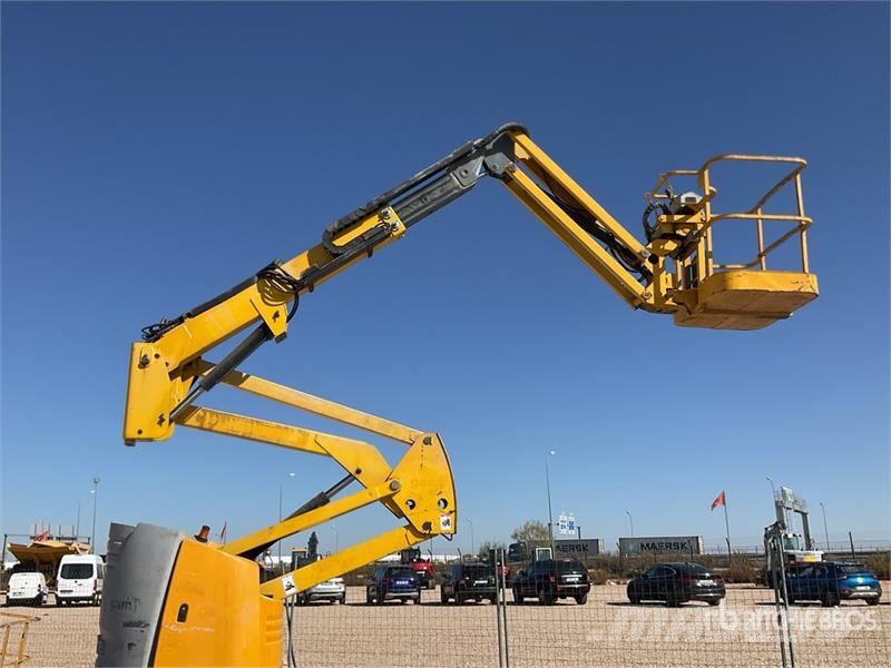 Haulotte HA12PX 4WD Diesel Articulating Boom Lift Bomlifte med knækarm