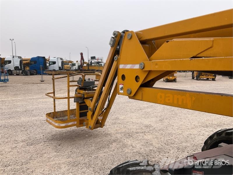 Haulotte HA12PX 4WD Diesel Articulating Boom Lift 관절형 전동이동 리프트