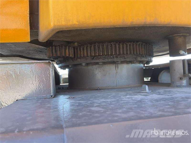 Haulotte HA12PX 4WD Diesel Articulating Boom Lift Zglobne dvižne ploščadi
