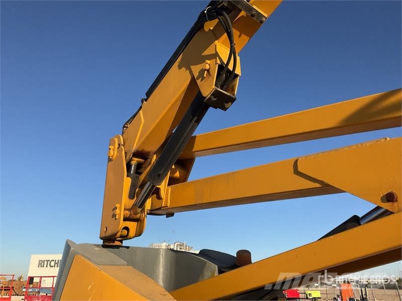 Haulotte HA12PX 4WD Diesel Articulating Boom Lift رافعات سلة مفصلية