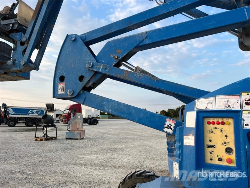 Haulotte HA12PX Diesel Articulating Boom Lift Zglobne dvižne ploščadi